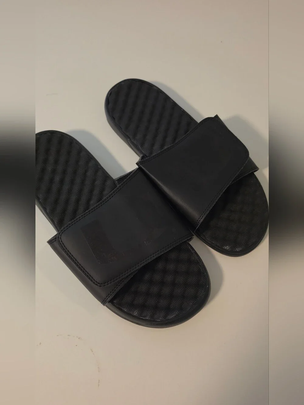 ISlide University of Miami Hurricanes Blackout Slide Sandals US 11 Like New